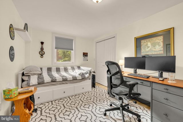 6616 KERNS RD, Falls Church, VA 22042