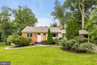 6616 KERNS RD, Falls Church, VA 22042
