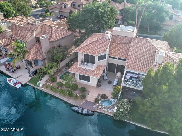 517 S MARINA Drive, Gilbert, AZ 85233