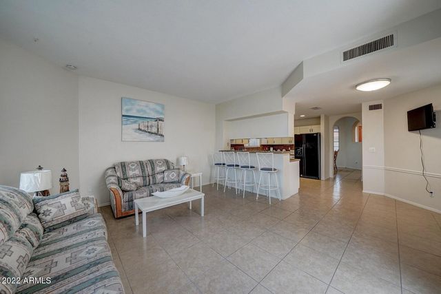 517 S MARINA Drive, Gilbert, AZ 85233