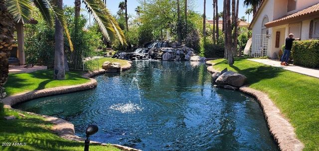 517 S MARINA Drive, Gilbert, AZ 85233