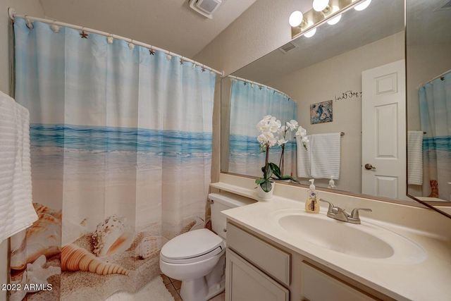 517 S MARINA Drive, Gilbert, AZ 85233