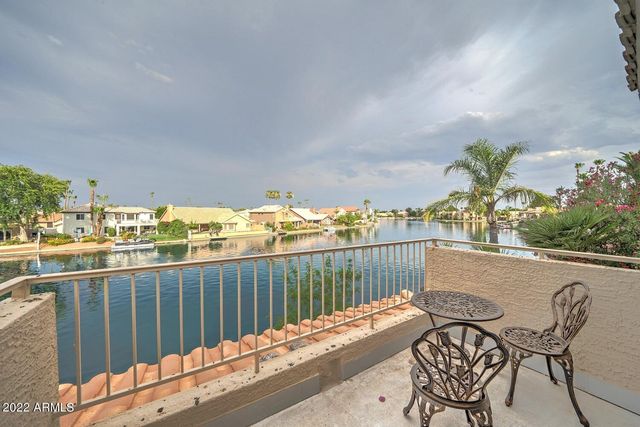 517 S MARINA Drive, Gilbert, AZ 85233