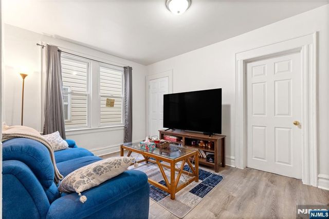 92 Devine Street, Newark, NJ 07106