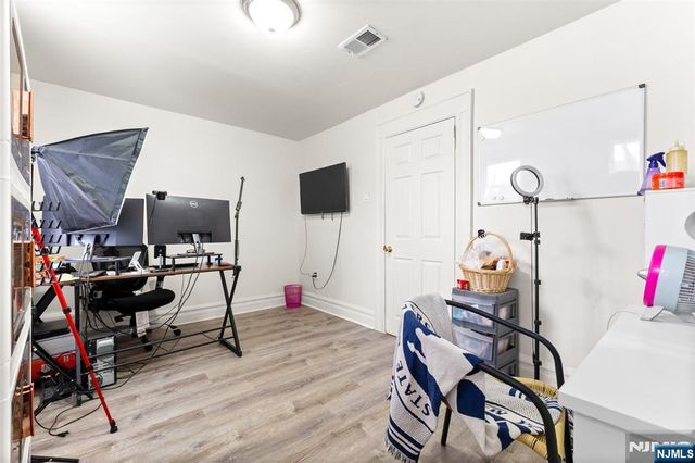 92 Devine Street, Newark, NJ 07106