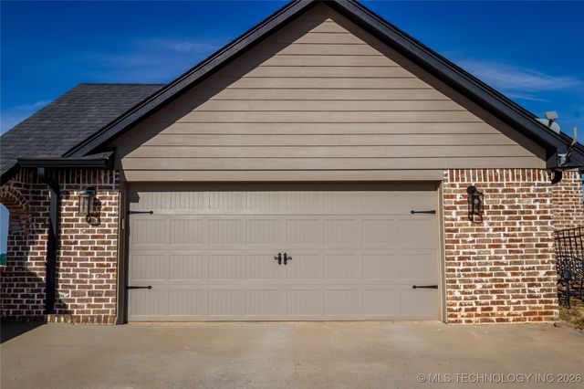 126 Lobo, Lone Grove, OK 73443