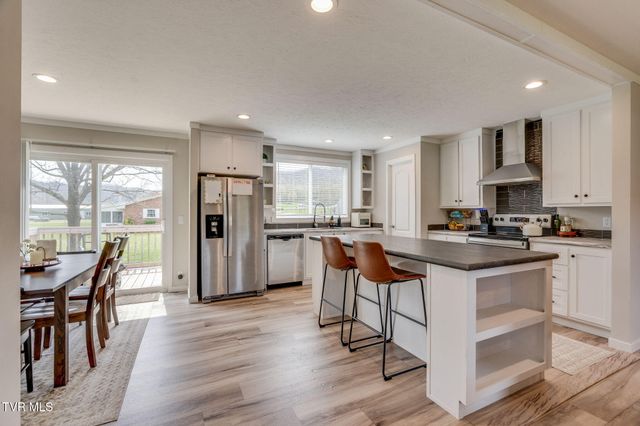 112 Maple Lane, Jonesborough, TN 37659