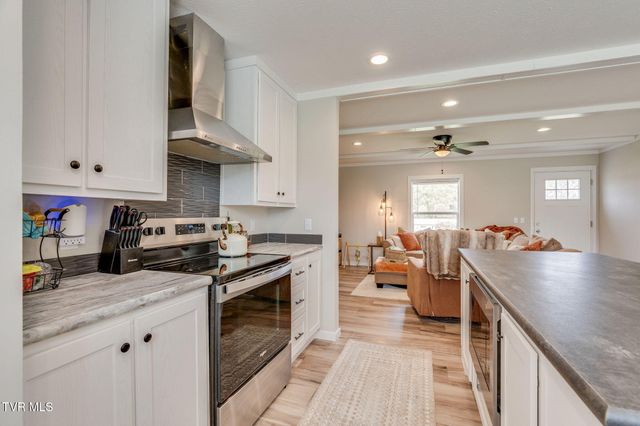 112 Maple Lane, Jonesborough, TN 37659