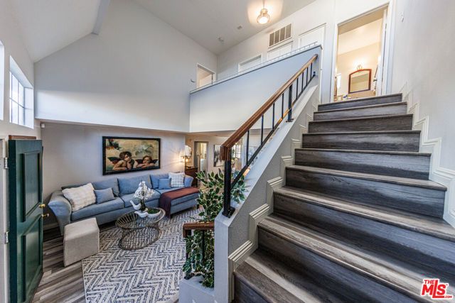 170 N Sierra Bonita Avenue 4, Pasadena, CA 91106