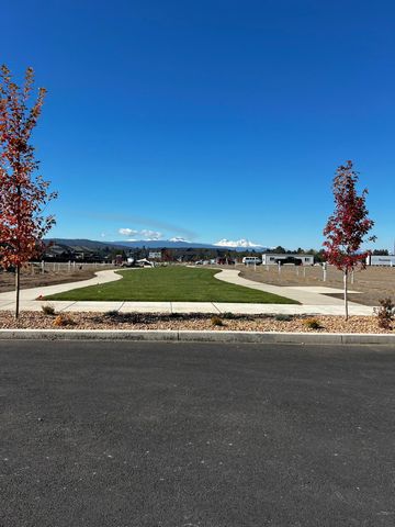 3875 NE Petrosa Avenue, Bend, OR 97701