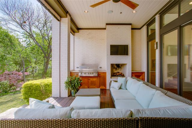 48 Ash Bluff Lane, Dallas, TX 75248