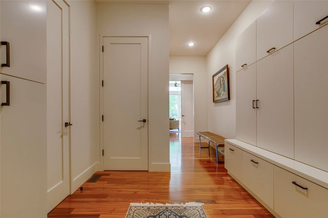 48 Ash Bluff Lane, Dallas, TX 75248