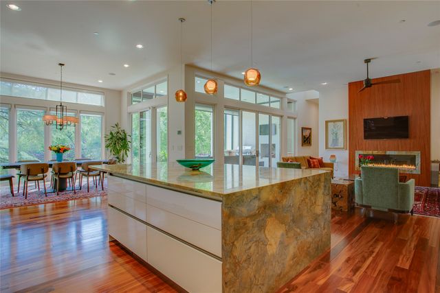 48 Ash Bluff Lane, Dallas, TX 75248