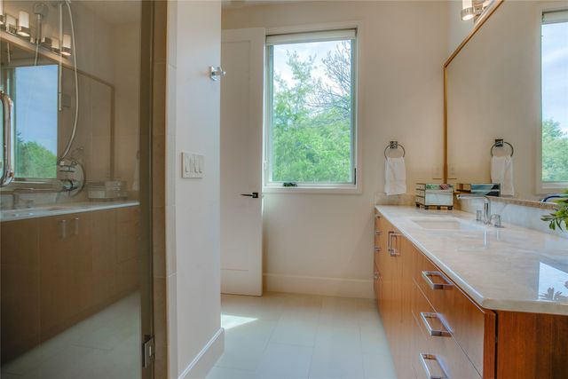 48 Ash Bluff Lane, Dallas, TX 75248