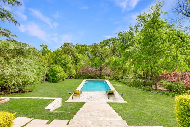 48 Ash Bluff Lane, Dallas, TX 75248