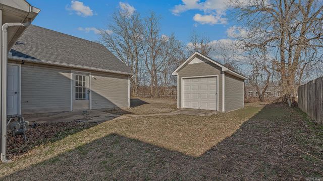 4509 Mockernut Lane, Jonesboro, AR 72405