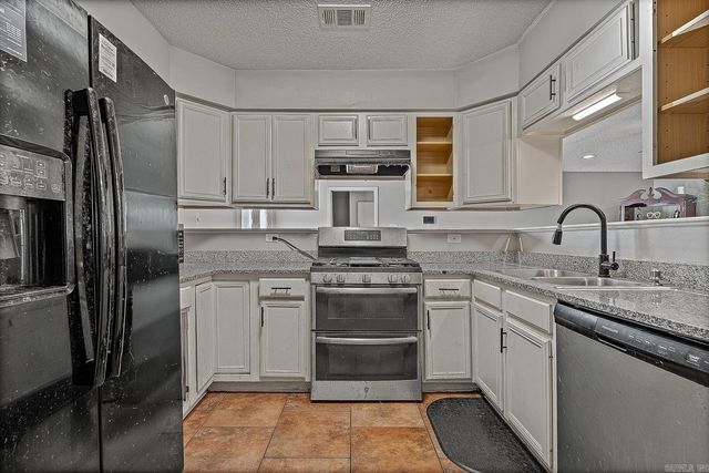 4509 Mockernut Lane, Jonesboro, AR 72405