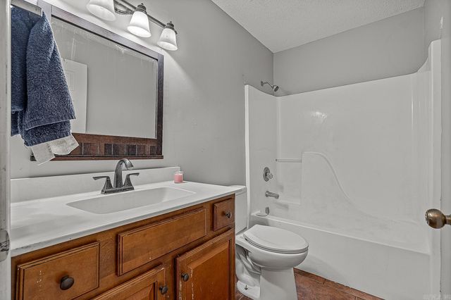 4509 Mockernut Lane, Jonesboro, AR 72405