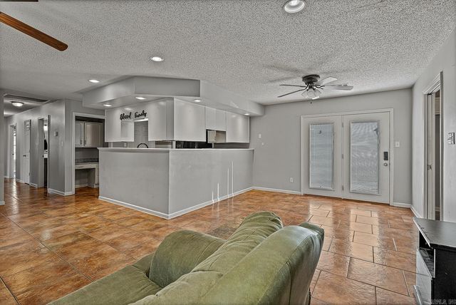 4509 Mockernut Lane, Jonesboro, AR 72405