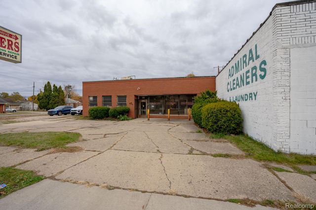 14921 Joy Road, Detroit, MI 48228