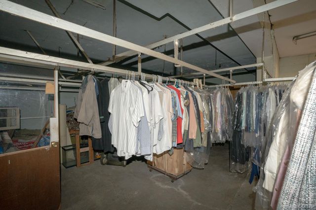 14921 Joy Road, Detroit, MI 48228