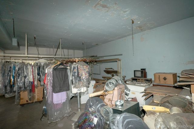 14921 Joy Road, Detroit, MI 48228