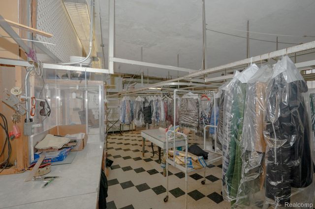 14921 Joy Road, Detroit, MI 48228