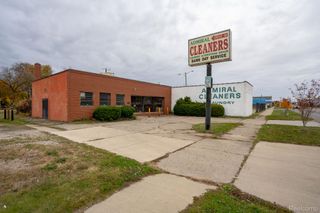 14921 Joy Road, Detroit, MI 48228