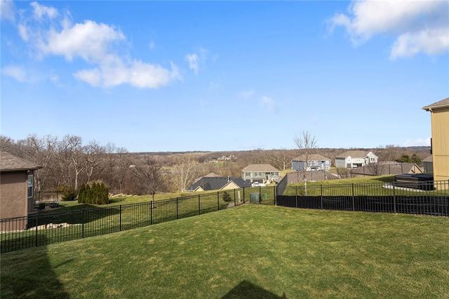 4929 S Brittany Drive, Blue Springs, MO 64015