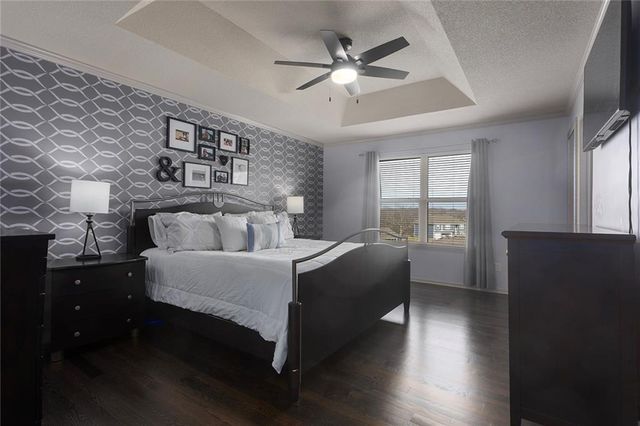 4929 S Brittany Drive, Blue Springs, MO 64015