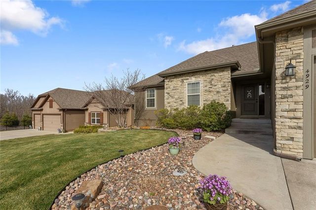 4929 S Brittany Drive, Blue Springs, MO 64015