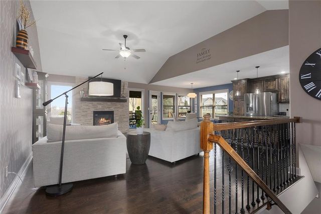 4929 S Brittany Drive, Blue Springs, MO 64015