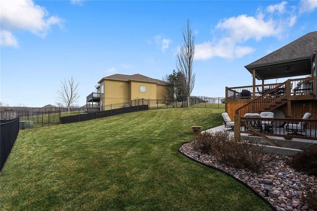 4929 S Brittany Drive, Blue Springs, MO 64015