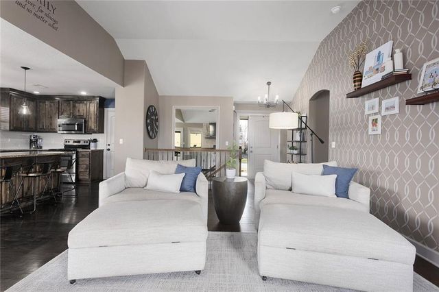 4929 S Brittany Drive, Blue Springs, MO 64015