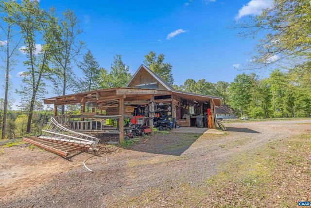 2947 MERRIE MEADOWS LN, Keswick, VA 22947