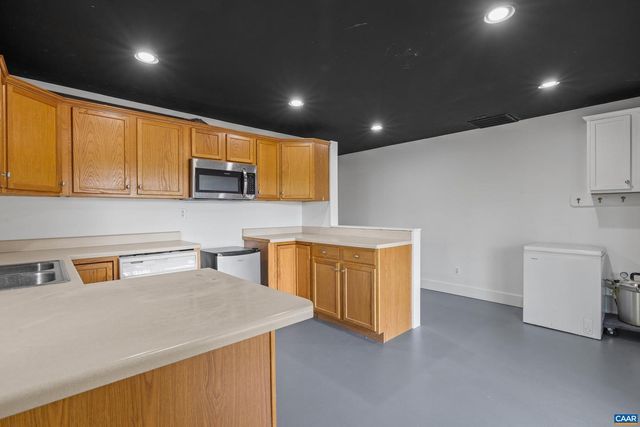 2947 MERRIE MEADOWS LN, Keswick, VA 22947