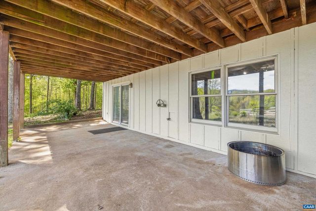 2947 MERRIE MEADOWS LN, Keswick, VA 22947