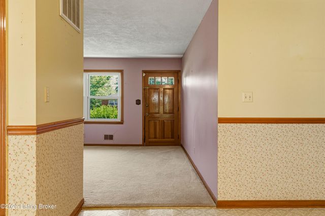 126 Chattanooga Ave, Louisville, KY 40214