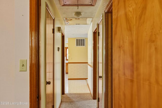 126 Chattanooga Ave, Louisville, KY 40214