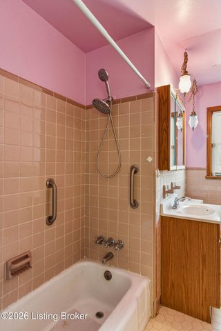 126 Chattanooga Ave, Louisville, KY 40214