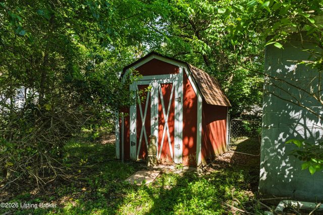 126 Chattanooga Ave, Louisville, KY 40214