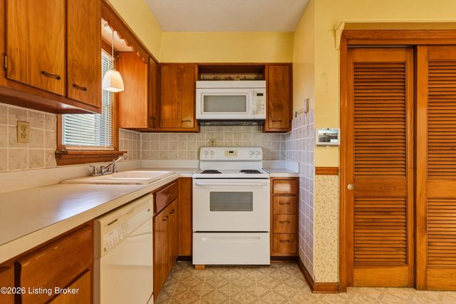 126 Chattanooga Ave, Louisville, KY 40214