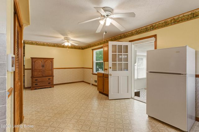 126 Chattanooga Ave, Louisville, KY 40214