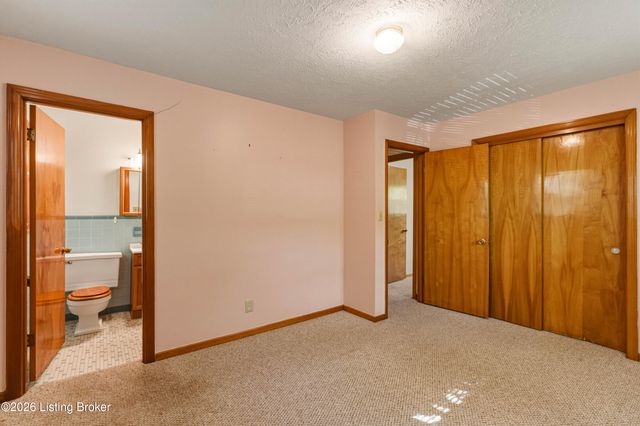 126 Chattanooga Ave, Louisville, KY 40214