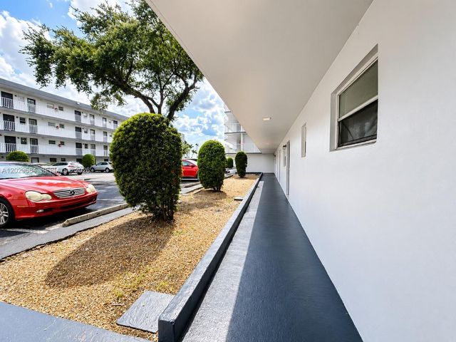 447 NE 195th Street 115, Miami, FL 33179