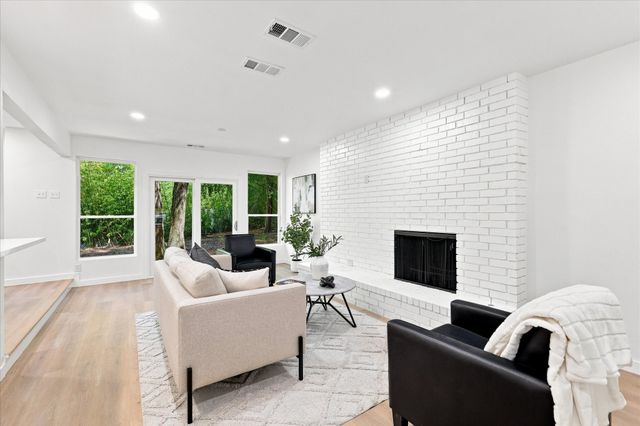 2631 Deep Hill Circle, Dallas, TX 75233