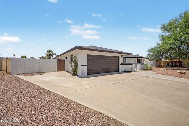 3234 S ALLRED Drive, Tempe, AZ 85282
