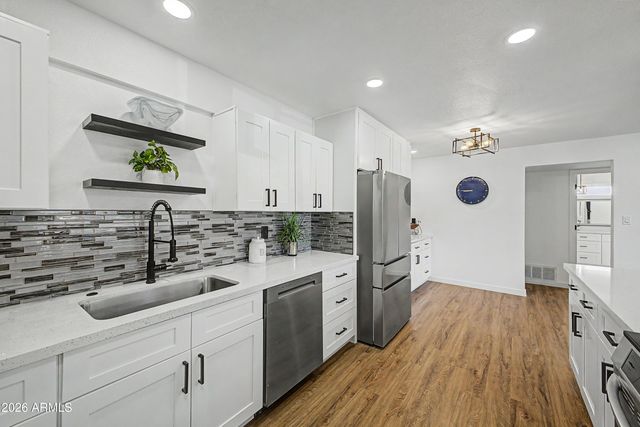 3234 S ALLRED Drive, Tempe, AZ 85282