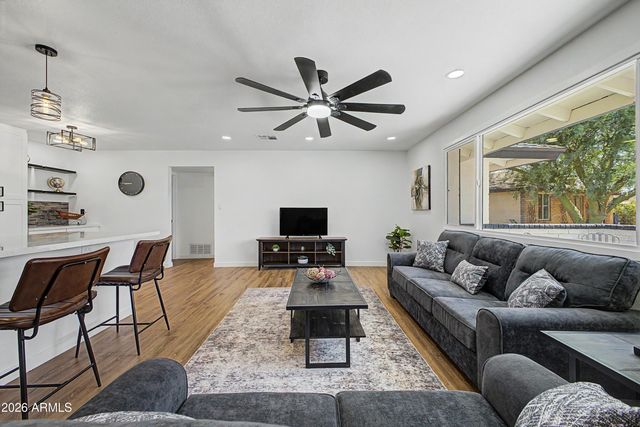 3234 S ALLRED Drive, Tempe, AZ 85282