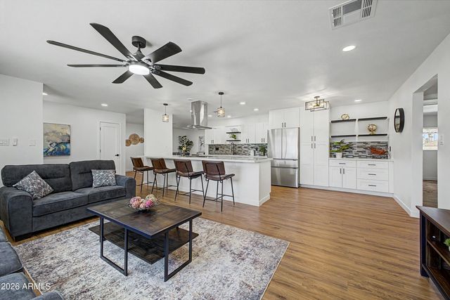 3234 S ALLRED Drive, Tempe, AZ 85282